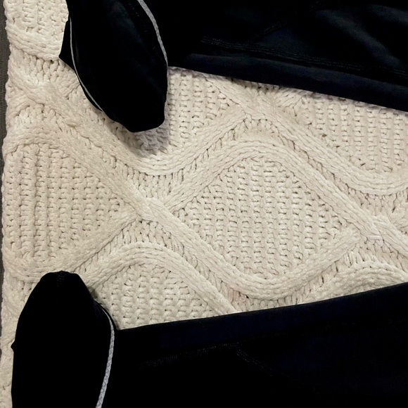 Lululemon All The Right Places Crop II Black - Picture 14 of 16